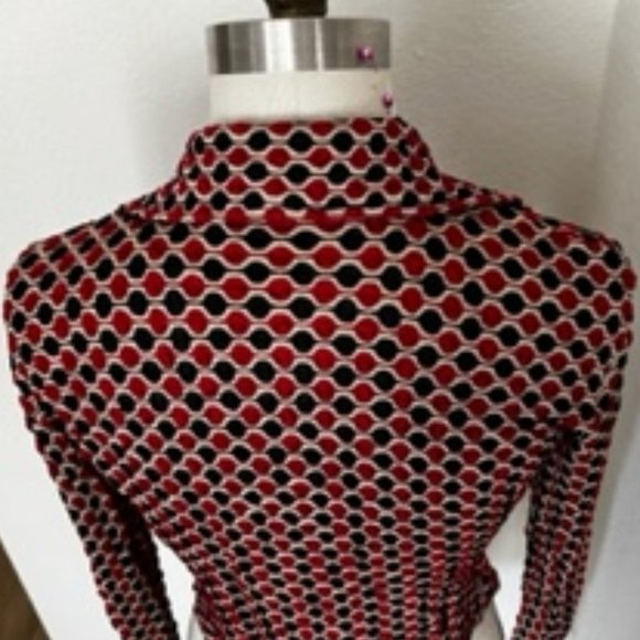 Rampage Octagon Black & Red Polka Dot Style Top - Size M - Picture 4 of 6